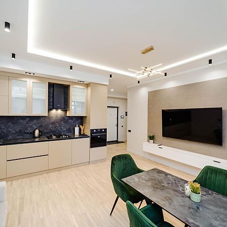 Luxury Oasis Flat Apartment Chisinau Exterior foto