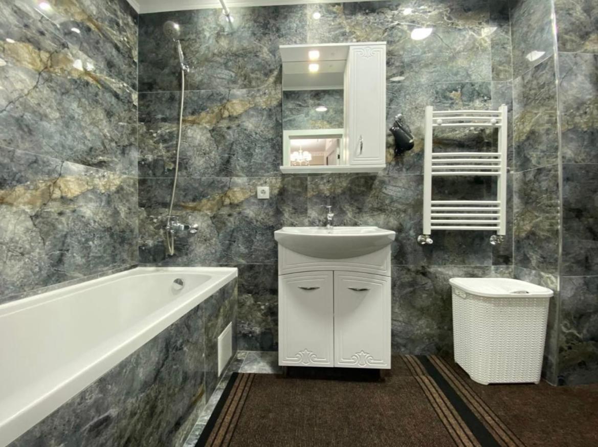 Luxury Oasis Flat Apartment Chisinau Exterior foto