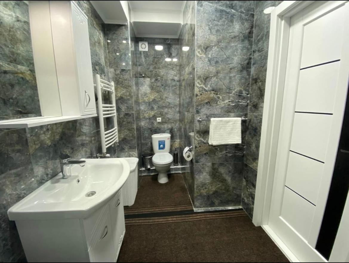 Luxury Oasis Flat Apartment Chisinau Exterior foto